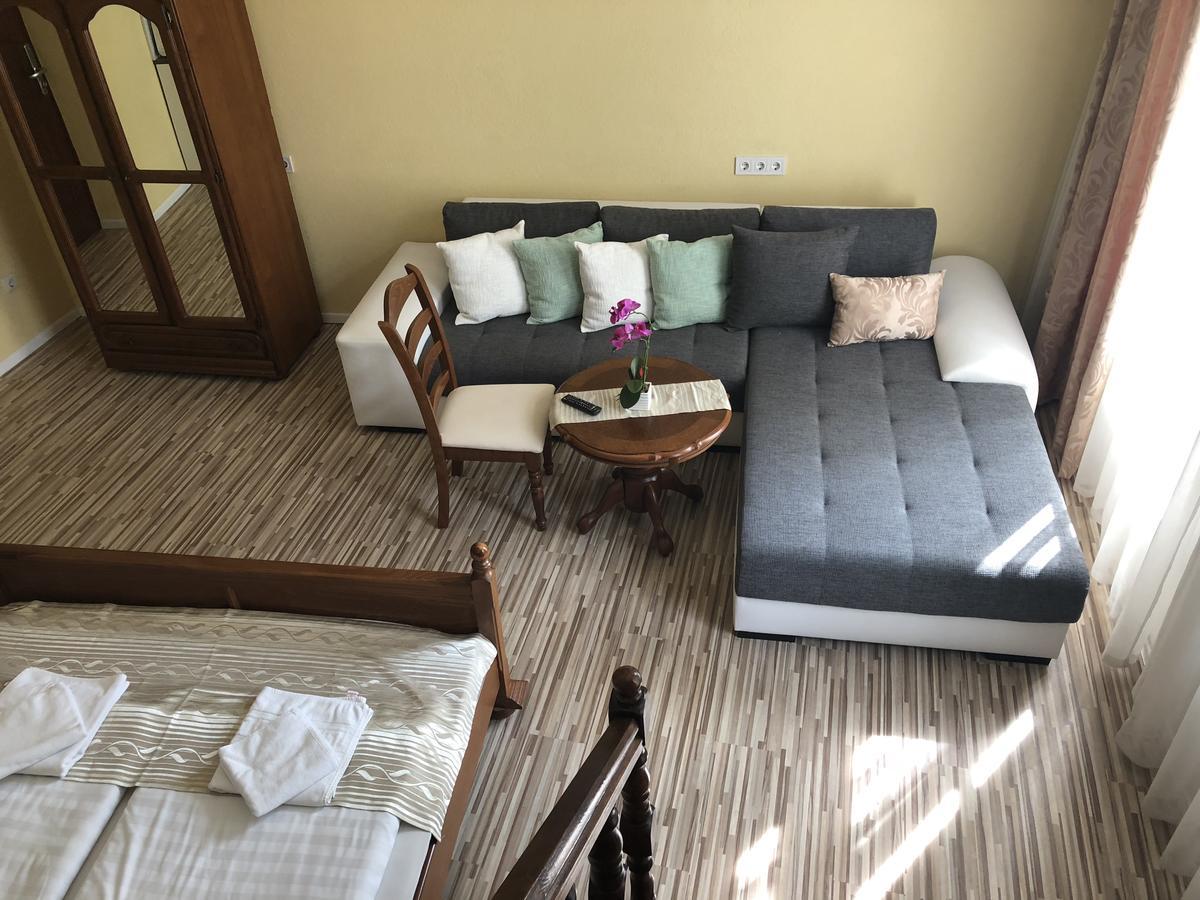 Mosoly Apartman Szeged Exterior foto